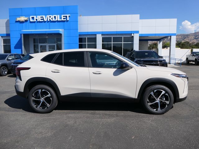 2026 Chevrolet Trax photo 2