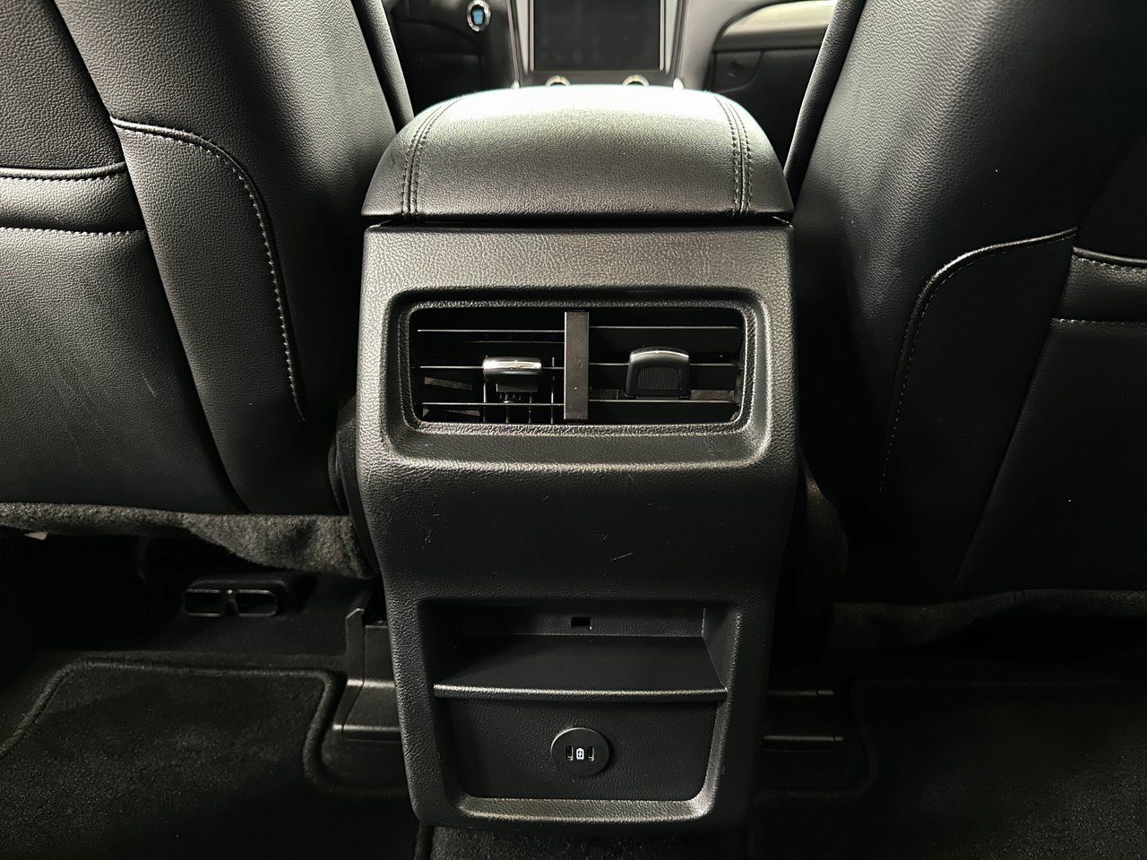 2023 Ford Edge SEL photo 14
