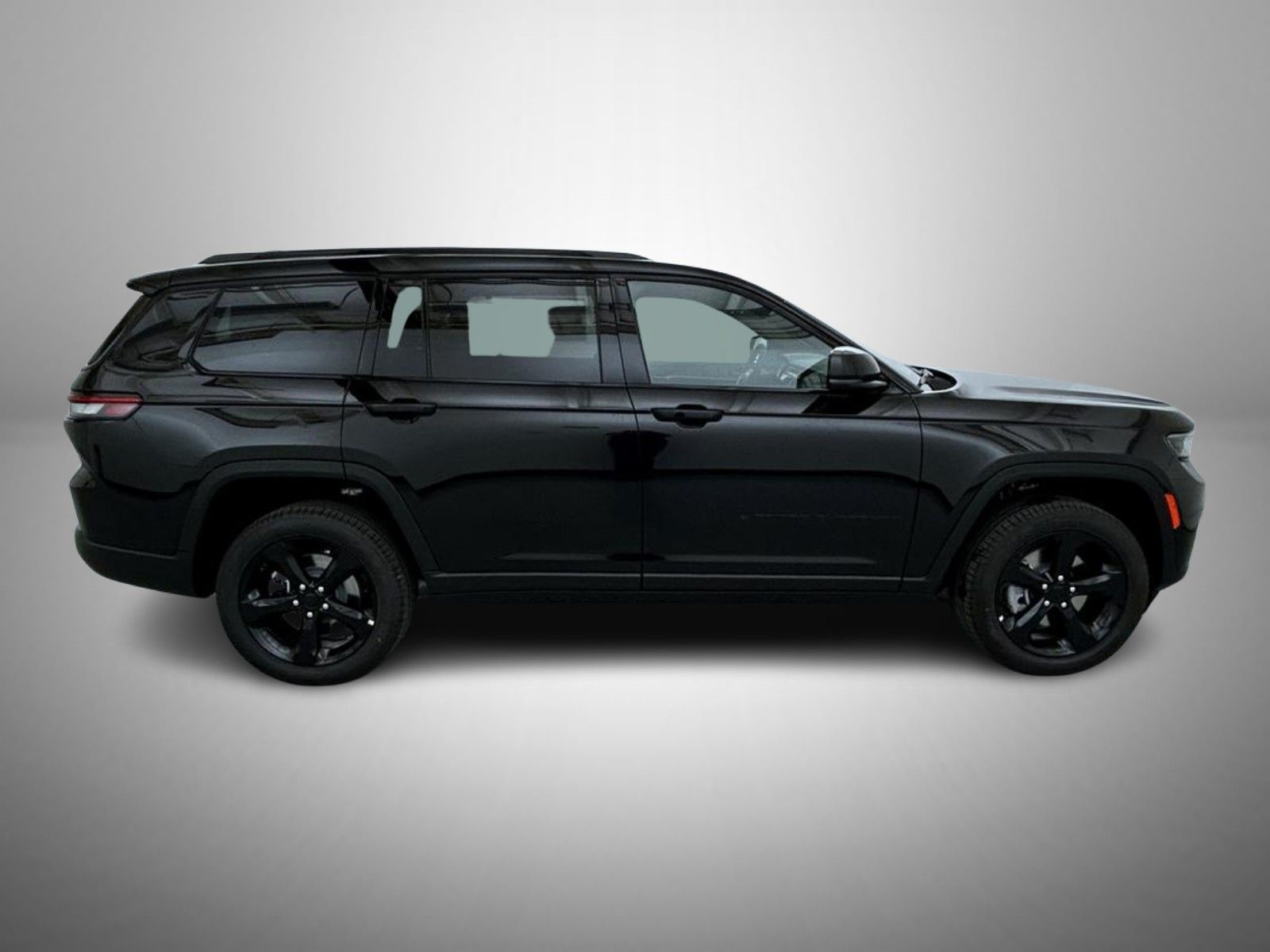 2025 Jeep Grand Cherokee Limited photo 2