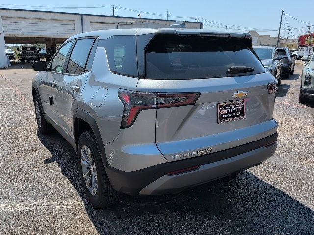 2026 Chevrolet Equinox LT photo 2