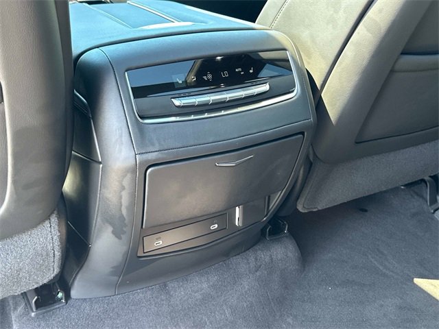 2024 Cadillac Escalade ESV Premium Luxury photo 17