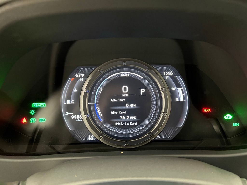2022 Lexus UX 250h F SPORT photo 16