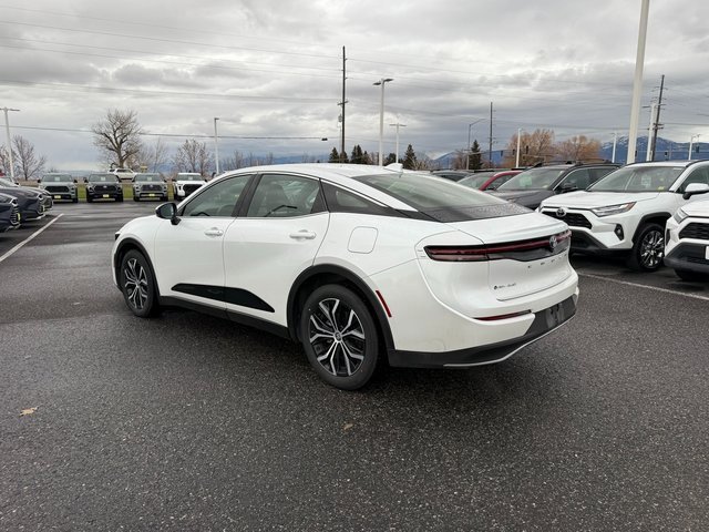 2025 Toyota Crown XLE photo 2