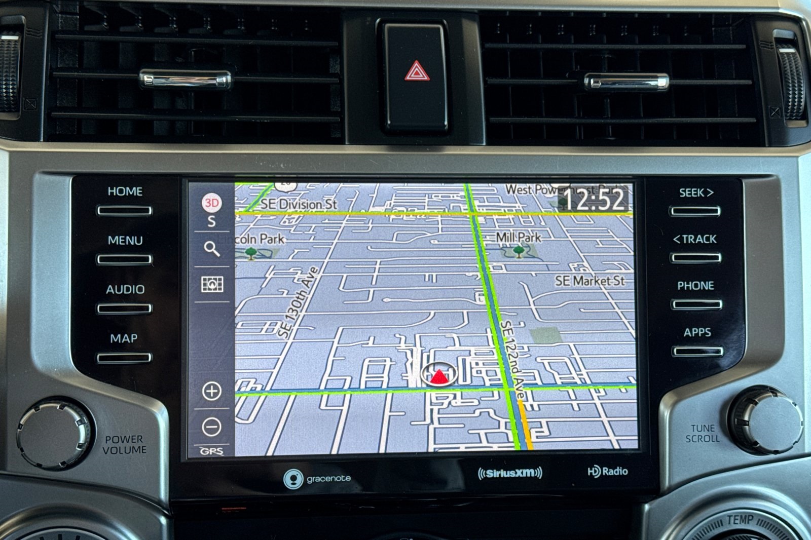 2023 Toyota 4Runner SR5 Premium photo 18