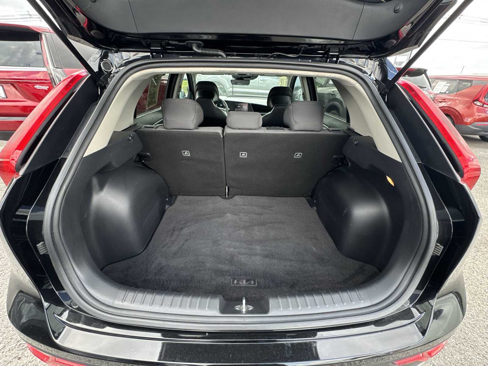2024 Kia Niro LX photo 23