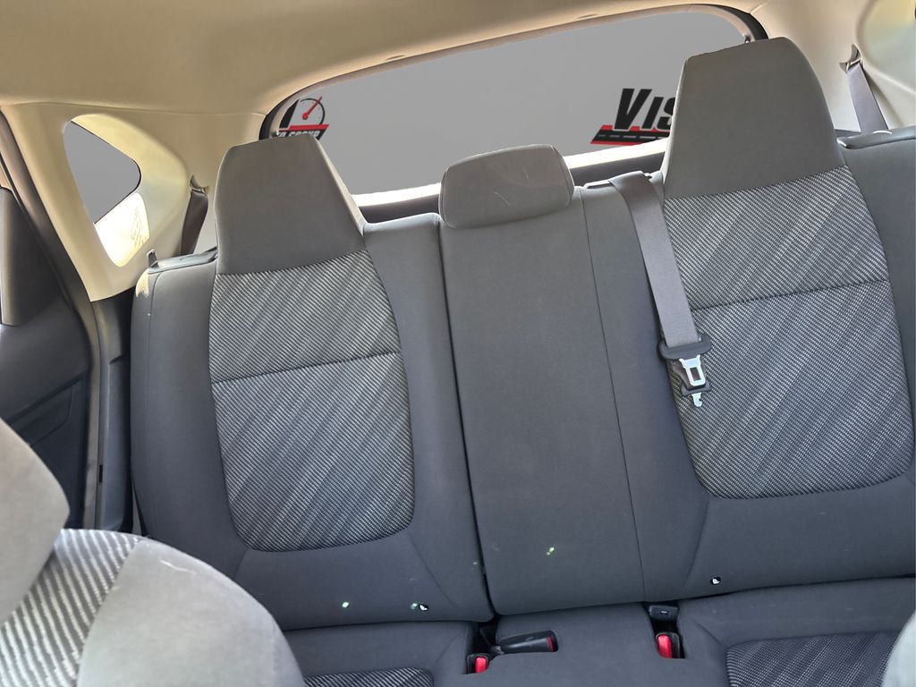 2023 Kia Seltos LX photo 17