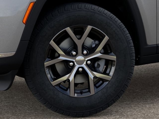 2025 Jeep Grand Cherokee Limited photo 4