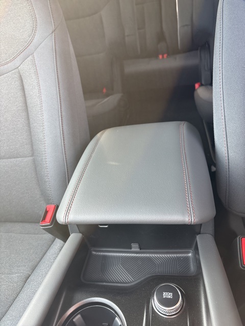2025 Ford Explorer photo 23