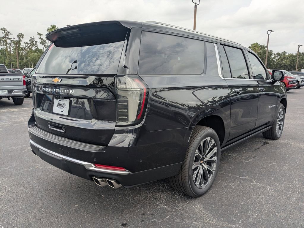 2025 Chevrolet Suburban High Country photo 2