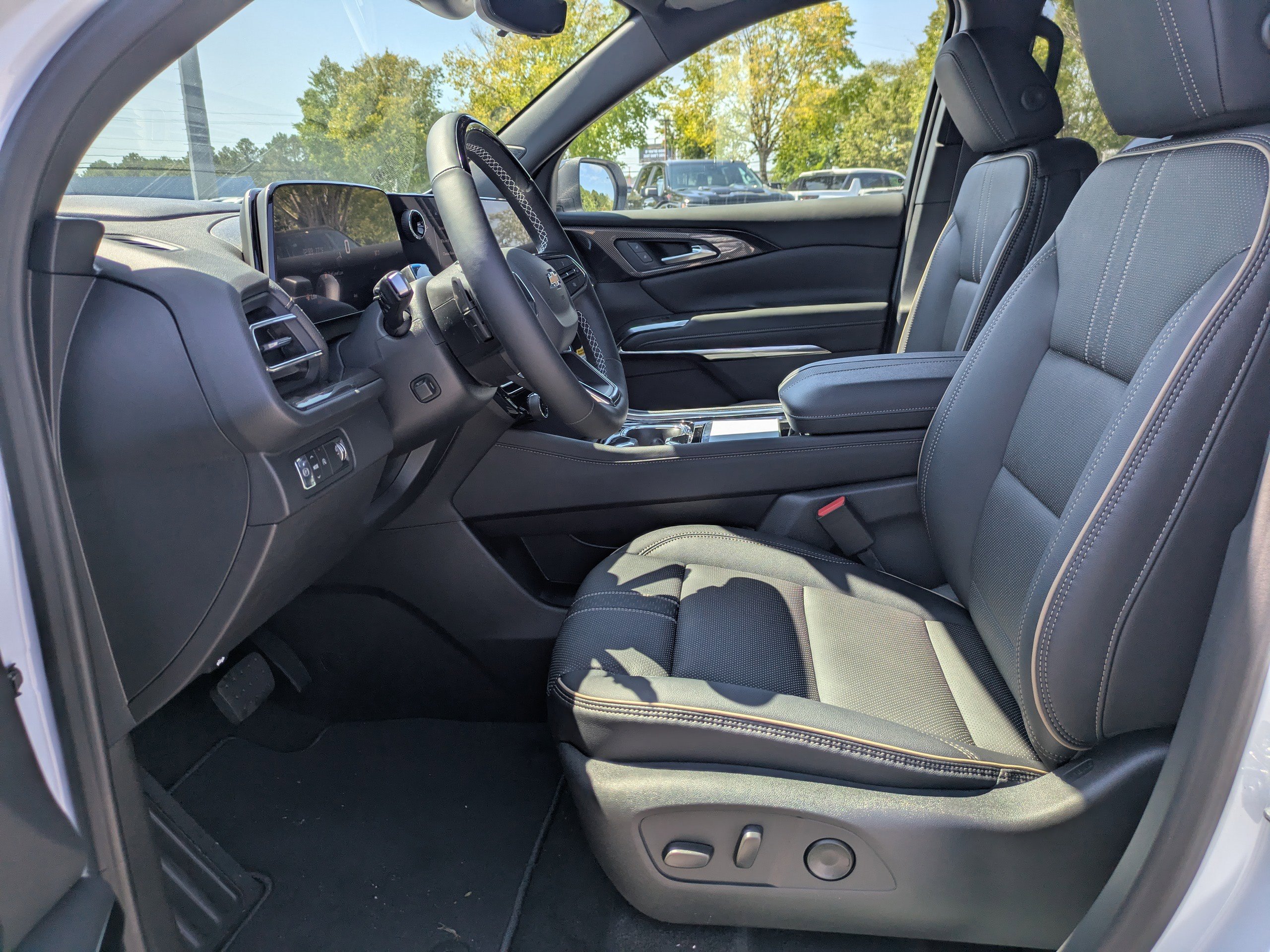 2026 Chevrolet Traverse High Country photo 18
