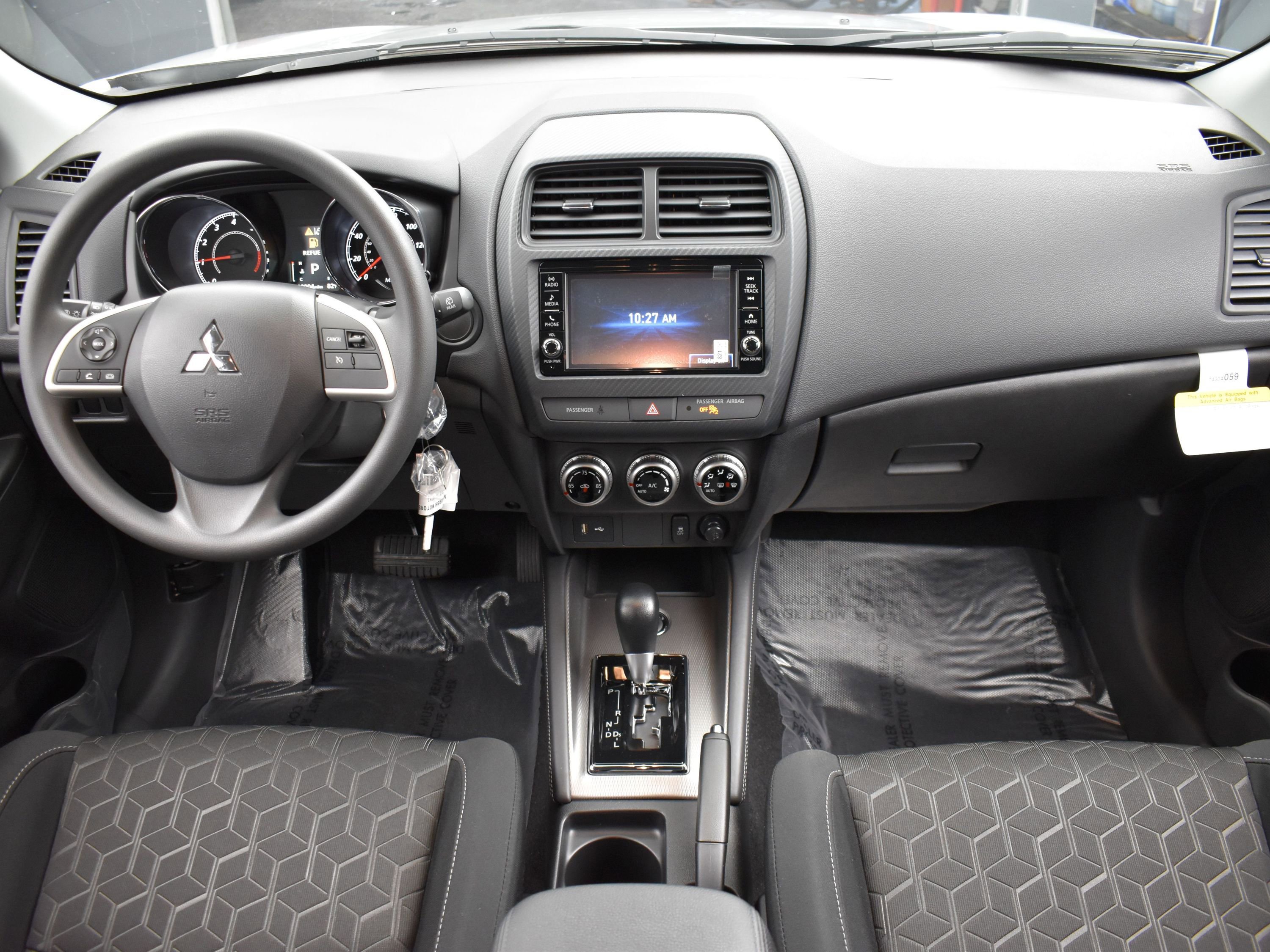 2025 Mitsubishi Outlander Sport SE photo 13