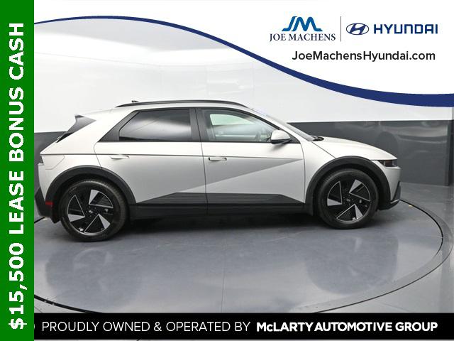 2025 Hyundai IONIQ 5 SEL's photo