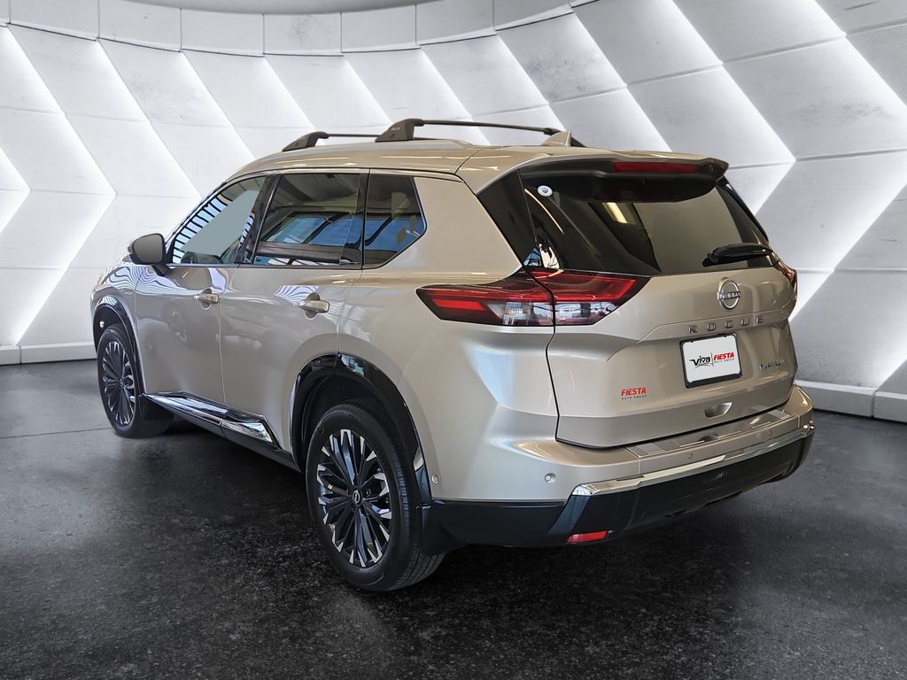 2024 Nissan Rogue Platinum photo 6