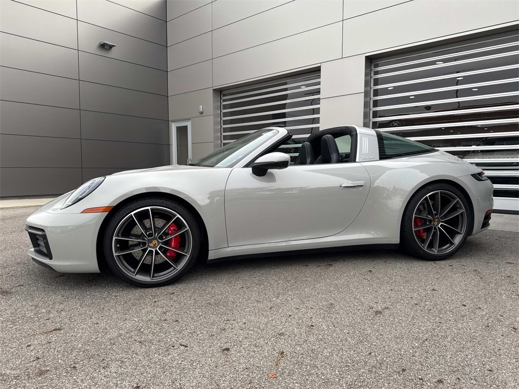 2021 Porsche 911 Targa 4S photo 3
