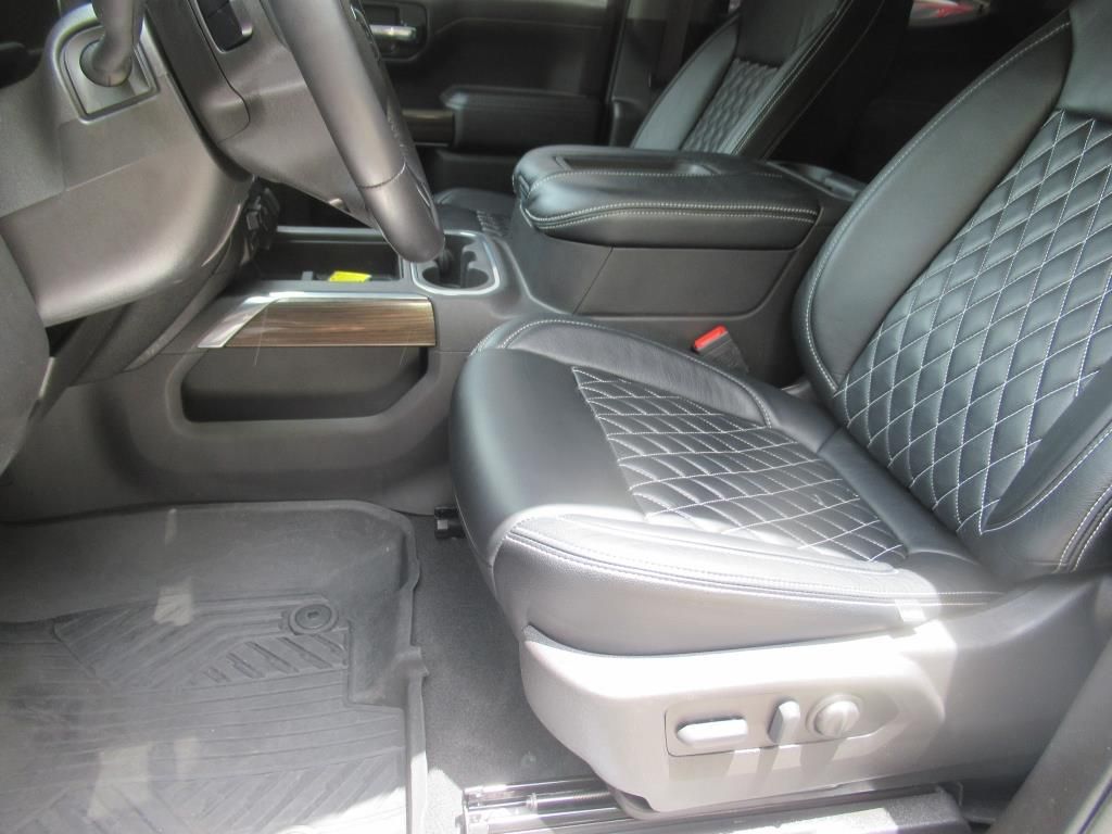 2022 Chevrolet Silverado 1500 RST photo 17