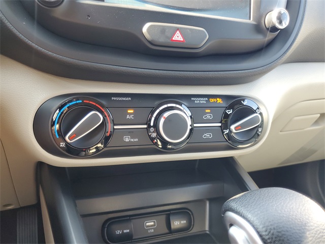 2025 Kia Soul LX S photo 21