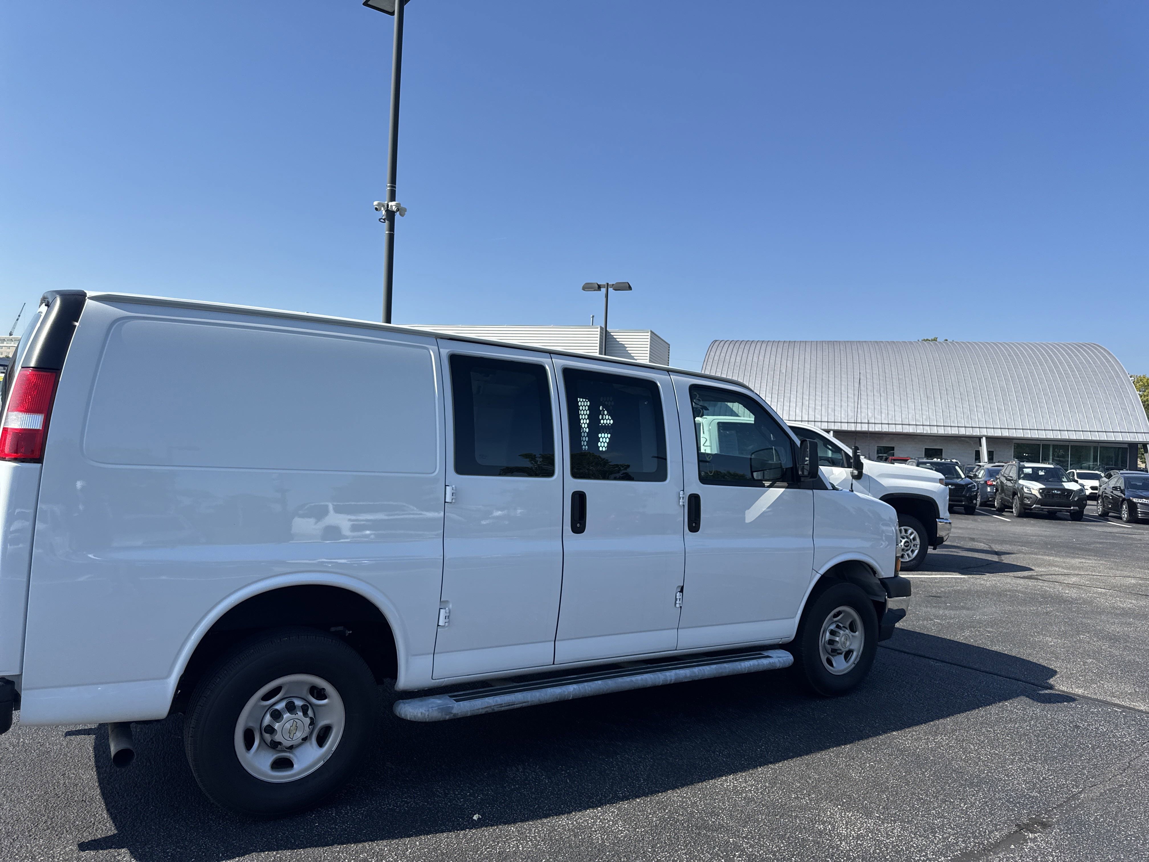 2023 Chevrolet Express 2500 Work Van Cargo photo 3