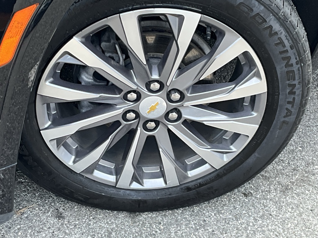 2023 Chevrolet Traverse Premier photo 3