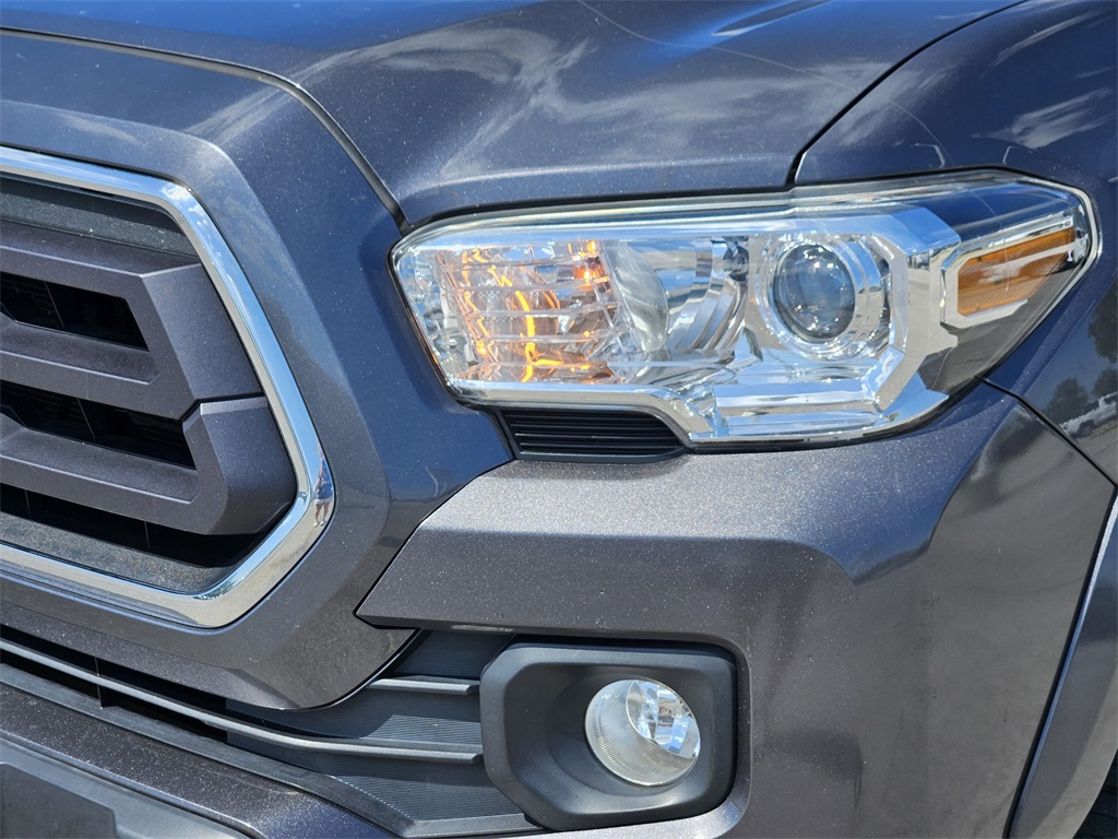 2020 Toyota Tacoma SR5 photo 6
