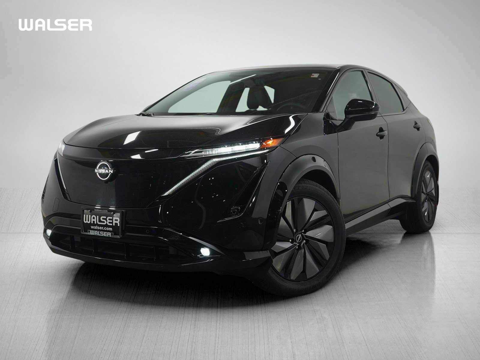 2024 Nissan ARIYA Platinum+'s photo