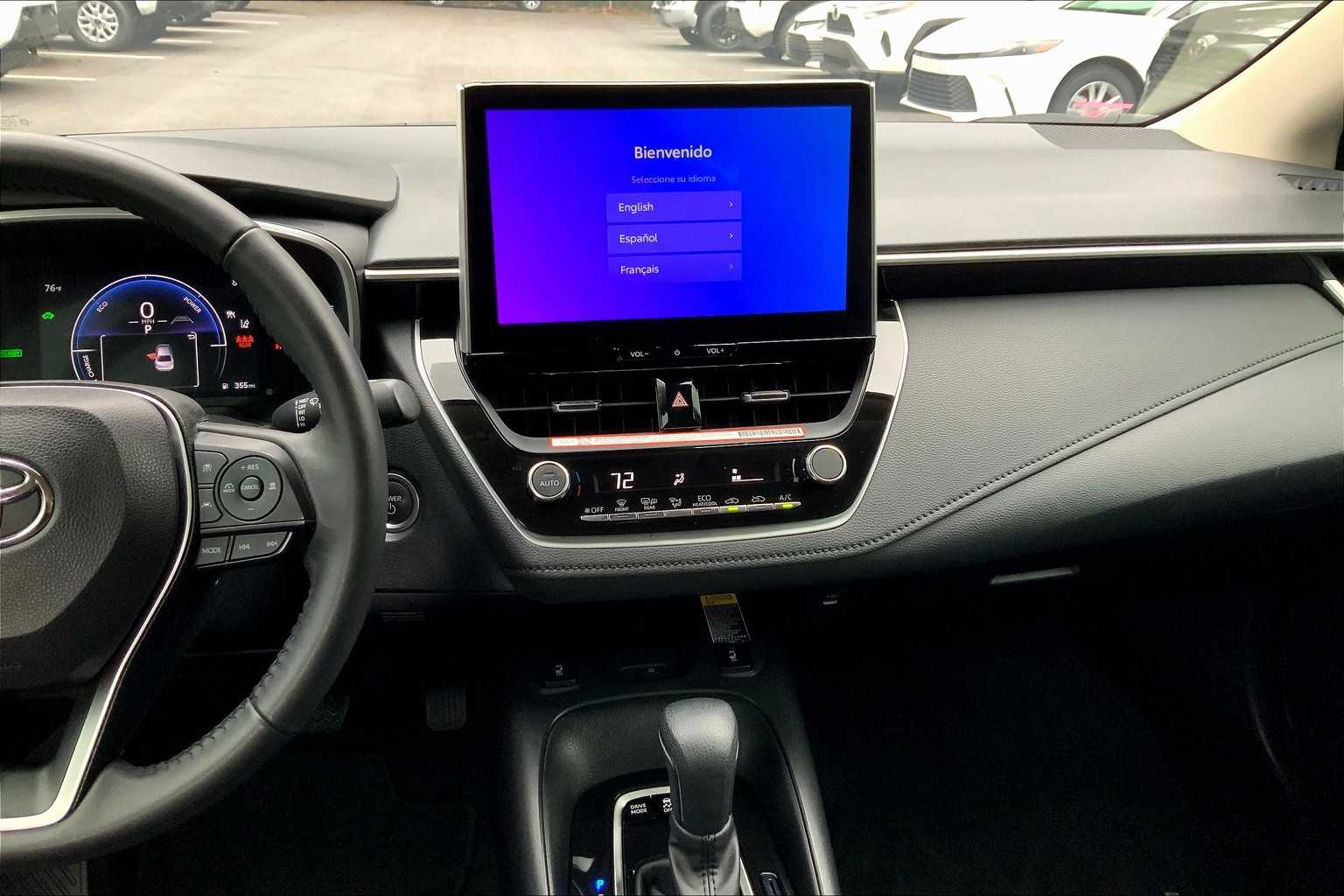 2025 Toyota Corolla Hybrid XLE photo 6