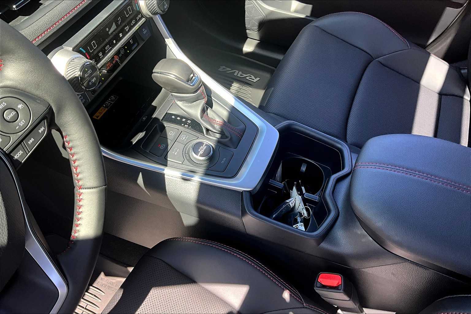 2025 Toyota RAV4 Prime XSE Premium photo 16