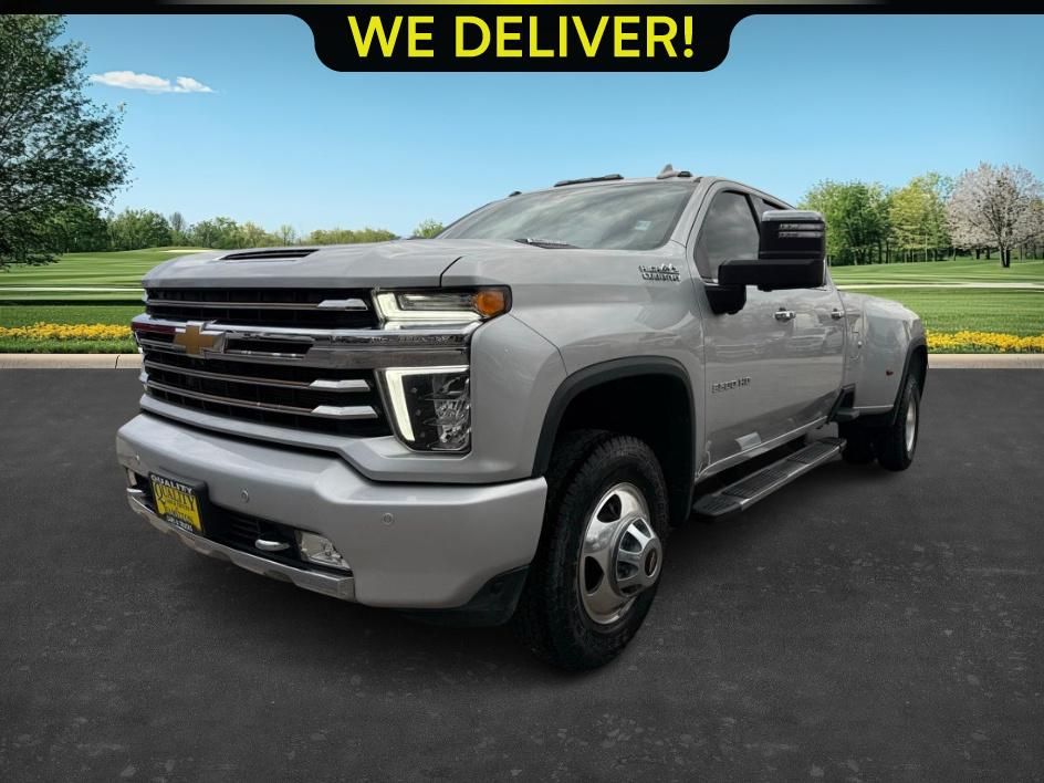 2022 Chevrolet Silverado 3500HD High Country's photo