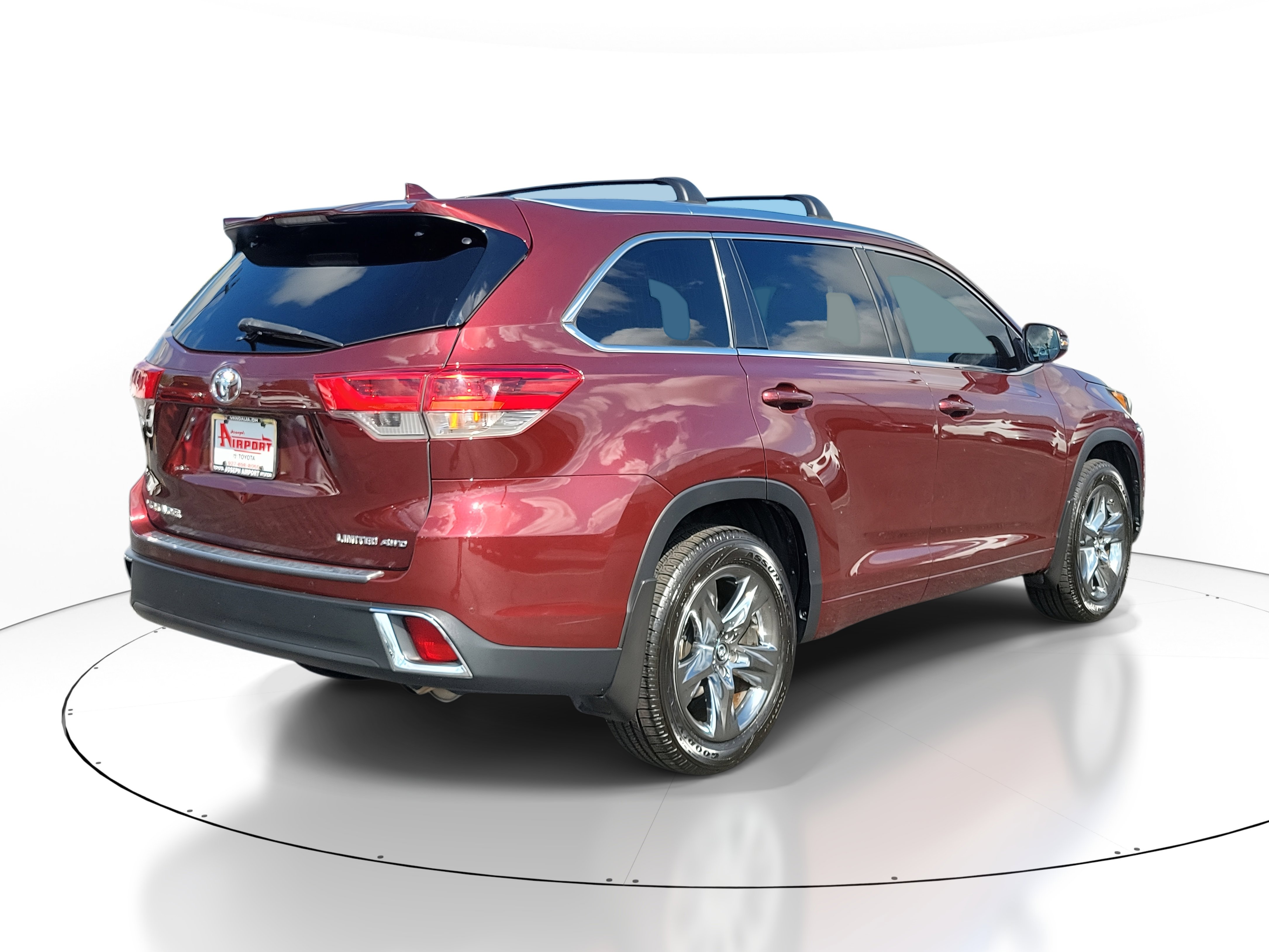 2017 Toyota Highlander Limited Platinum photo 3
