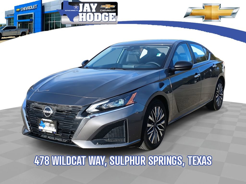 2024 Nissan Altima SV's photo