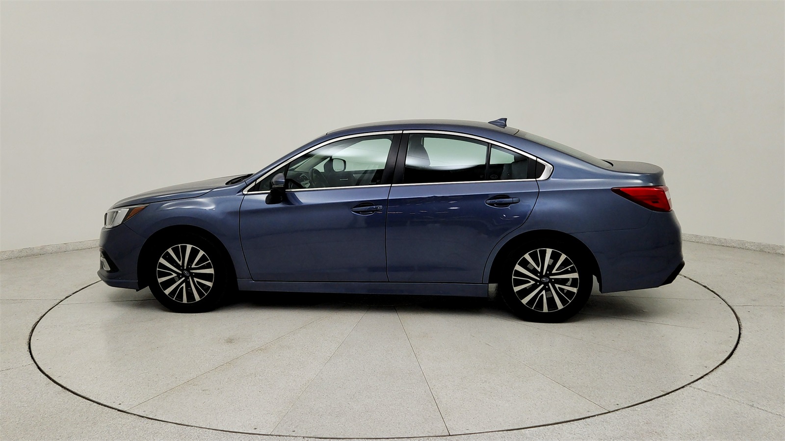 2018 Subaru Legacy 2.5i Premium photo 4