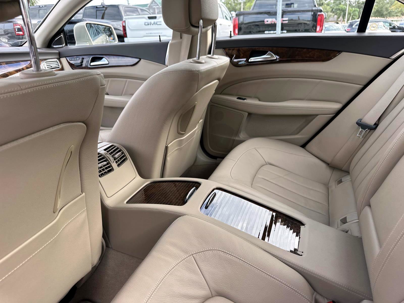 2012 Mercedes Benz CLS 550 photo 14