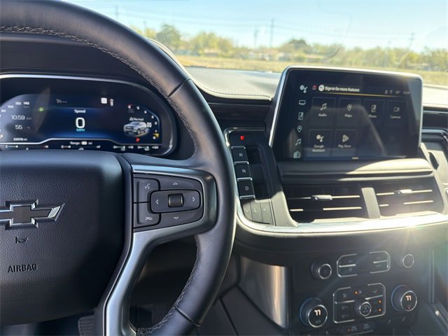 2023 Chevrolet Suburban Z71 photo 3