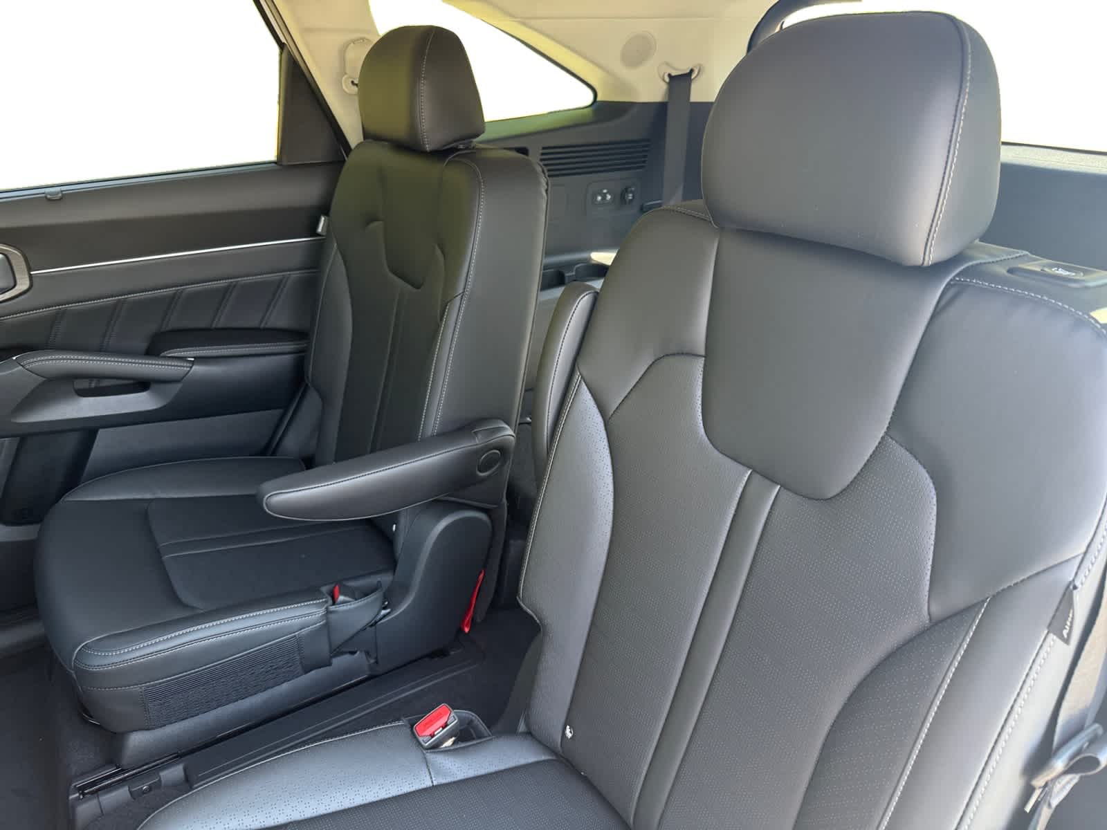 2026 Kia Sorento X-Line SX photo 13