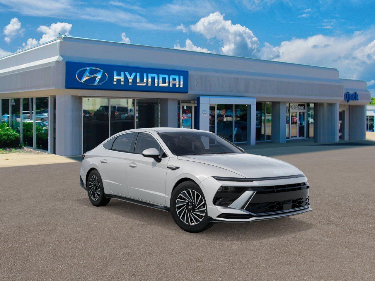 2025 Hyundai Sonata Hybrid SEL photo 2