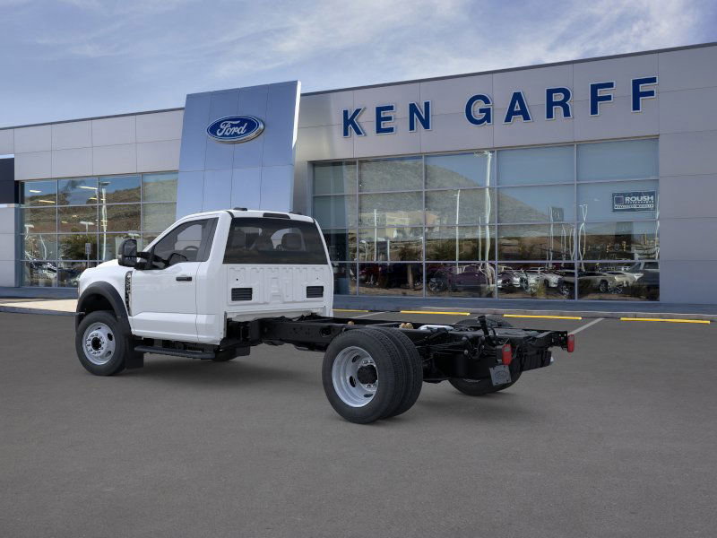 2025 Ford F-550 XL photo 4