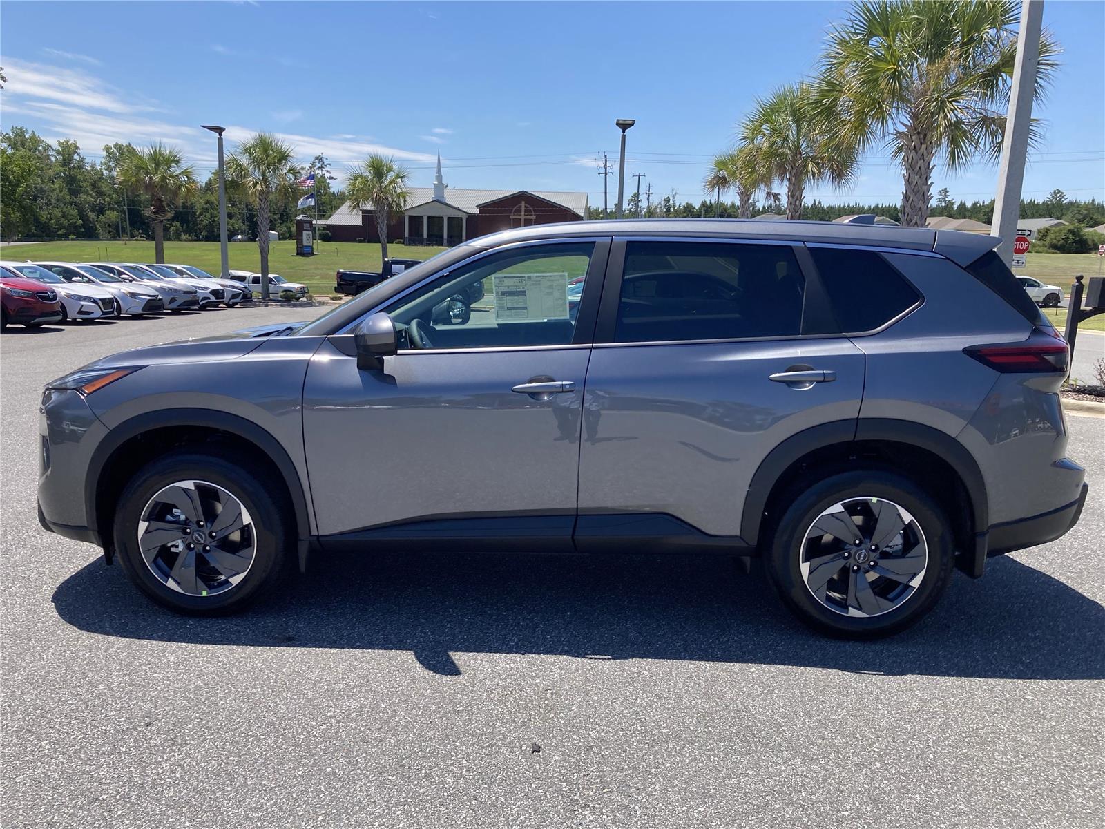 2026 Nissan Rogue SV photo 8