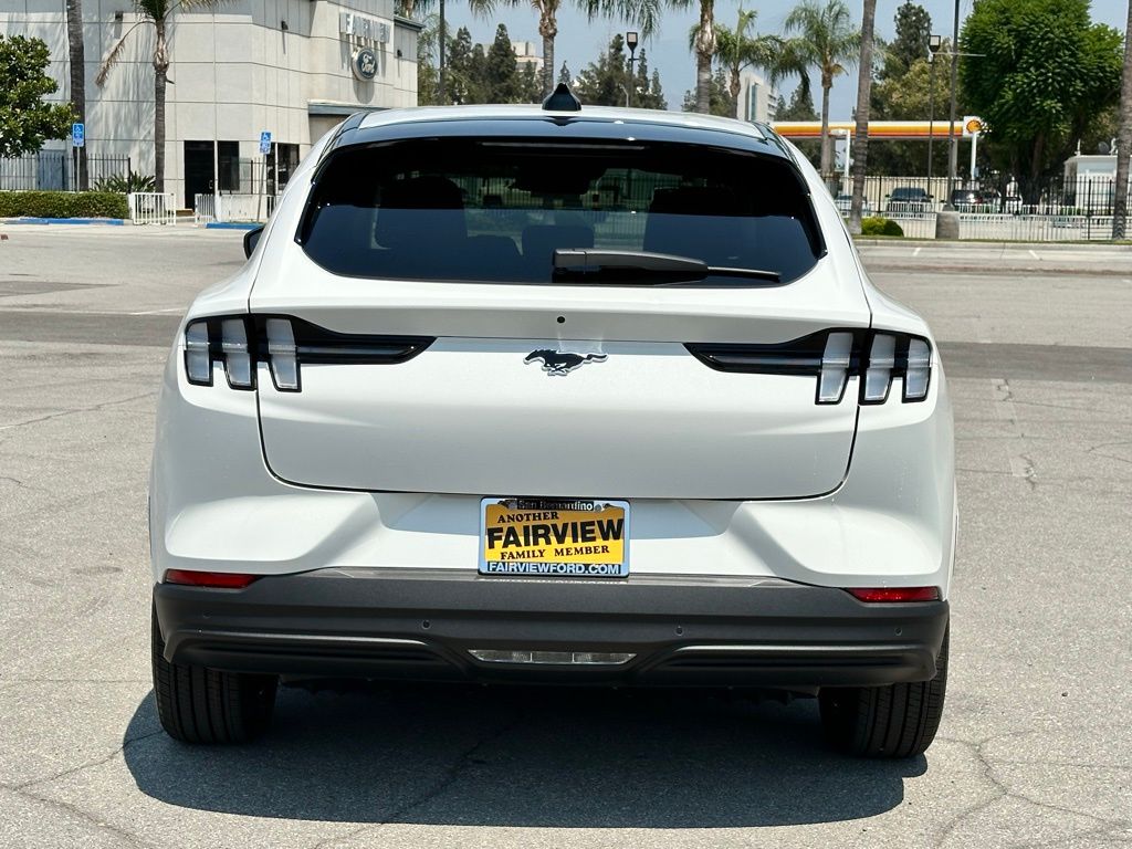 2025 Ford Mustang Mach-E Premium photo 3