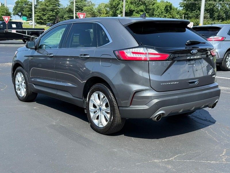 Used 2022 Carbonized Gray Metallic Ford Titanium image 7
