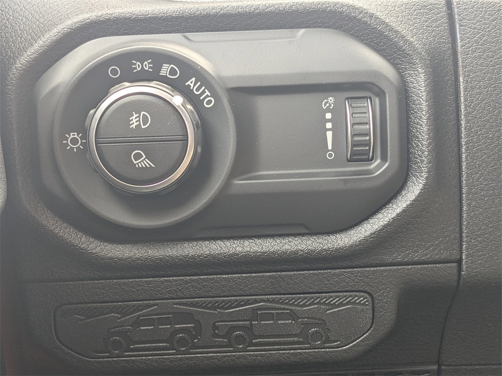 2025 Jeep Gladiator Sport S photo 21