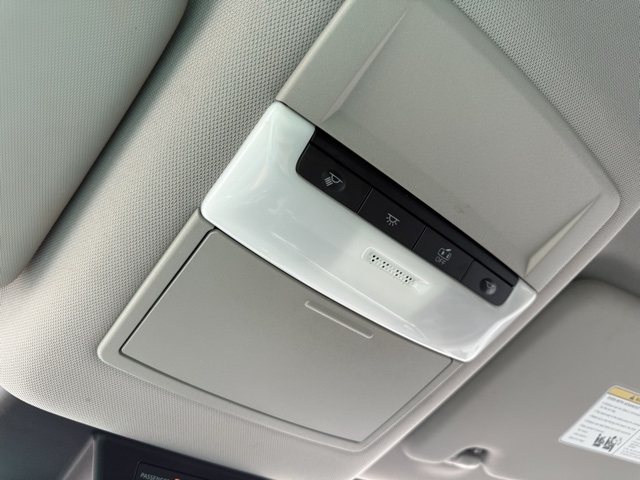 2021 Nissan Rogue S photo 25
