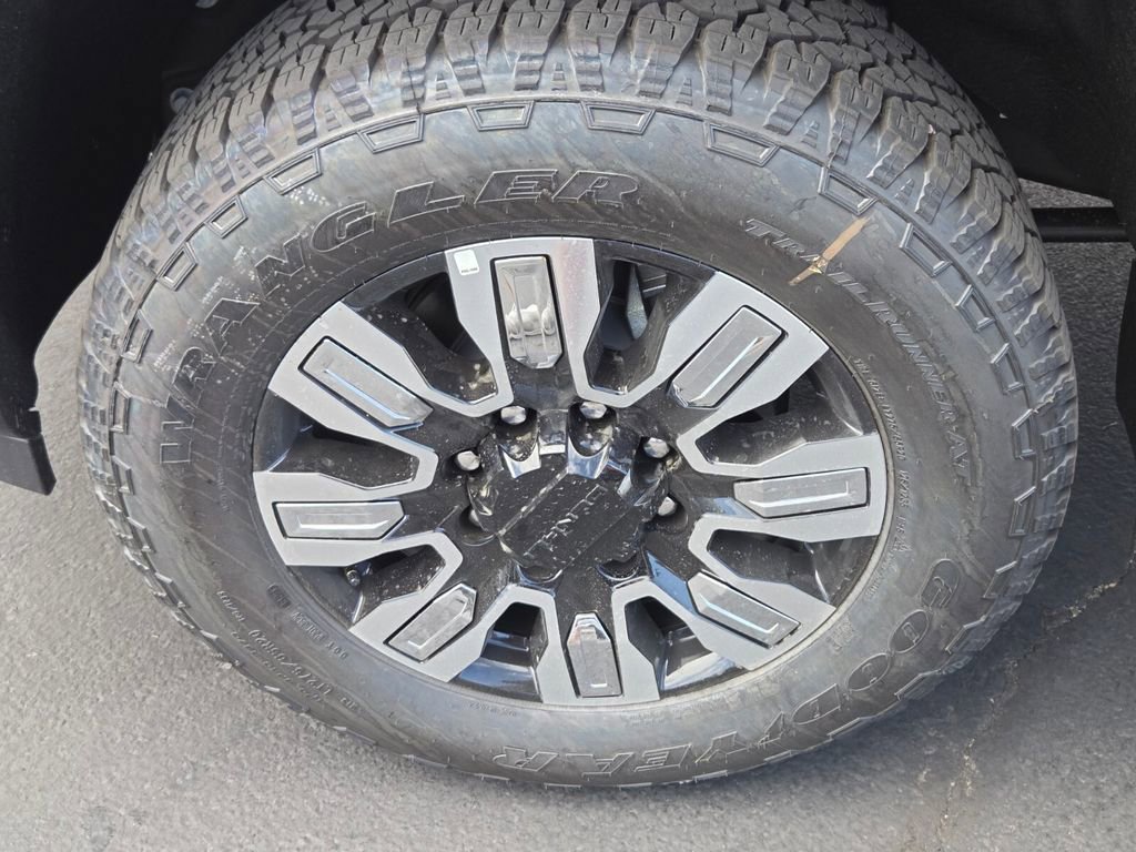 2025 Gmc Sierra 2500 HD Denali photo 5