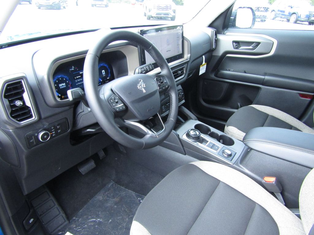 2025 Ford Bronco Sport Big Bend photo 11