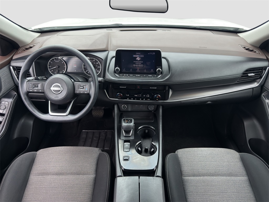 2023 Nissan Rogue SV photo 14