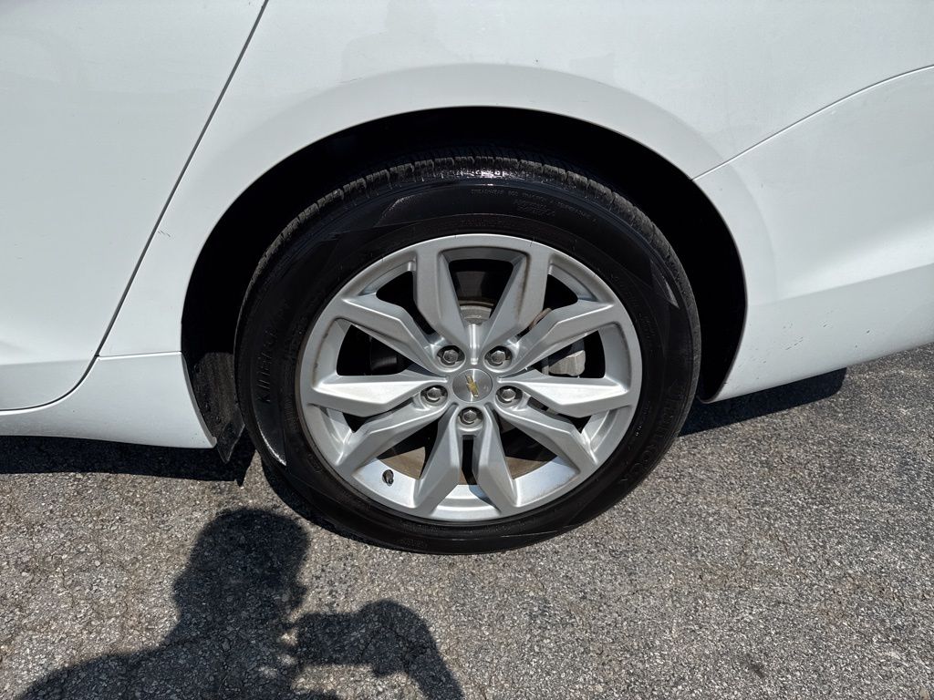 2016 Chevrolet Impala 2LT photo 12