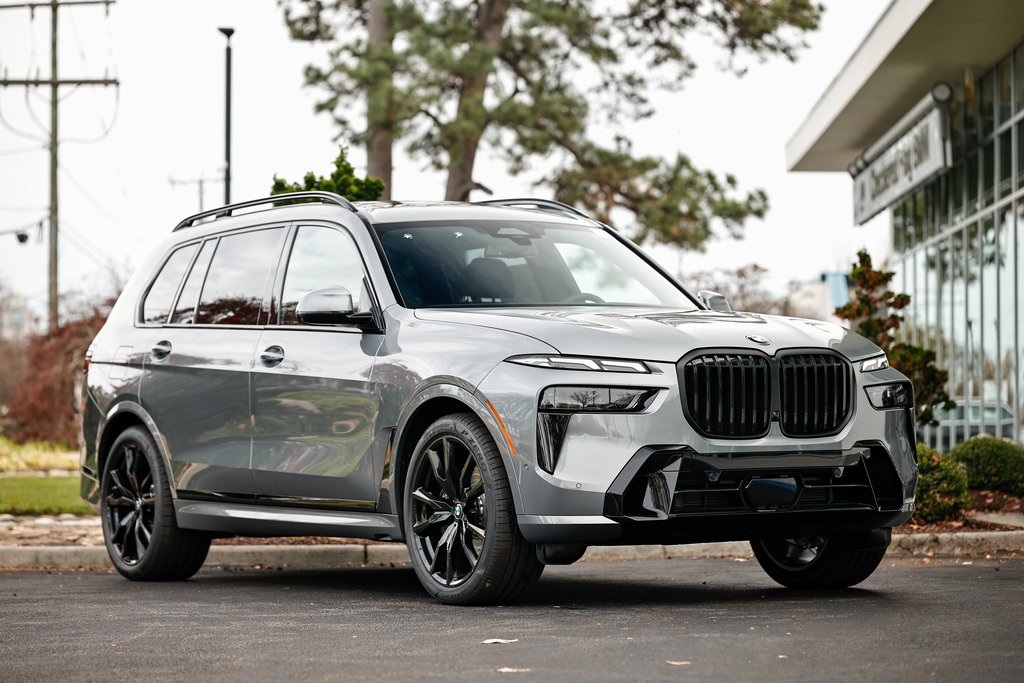 2026 BMW X7 40i's photo