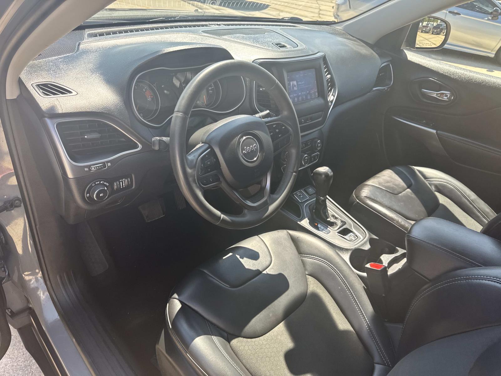 2020 Jeep Cherokee Latitude photo 14
