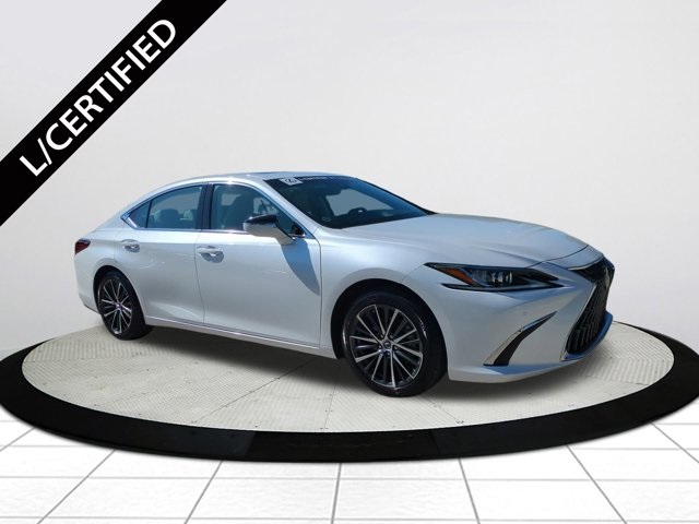2023 Lexus ES 350's photo