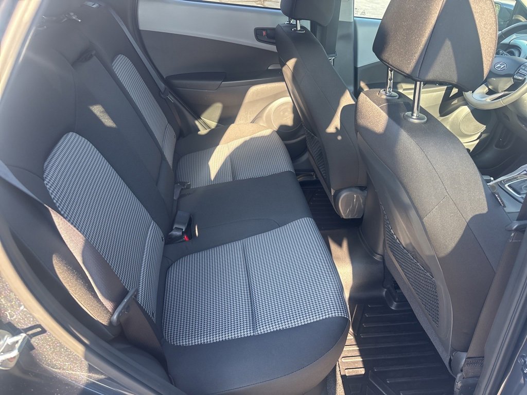 2020 Hyundai Kona SEL photo 17
