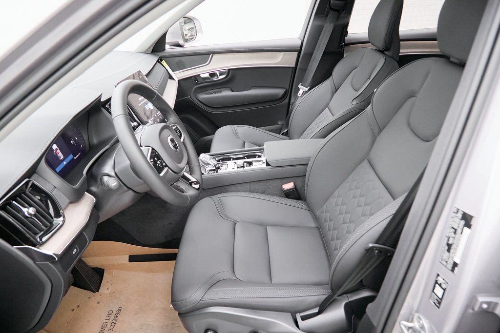 2026 VOLVO XC90 - Image 15