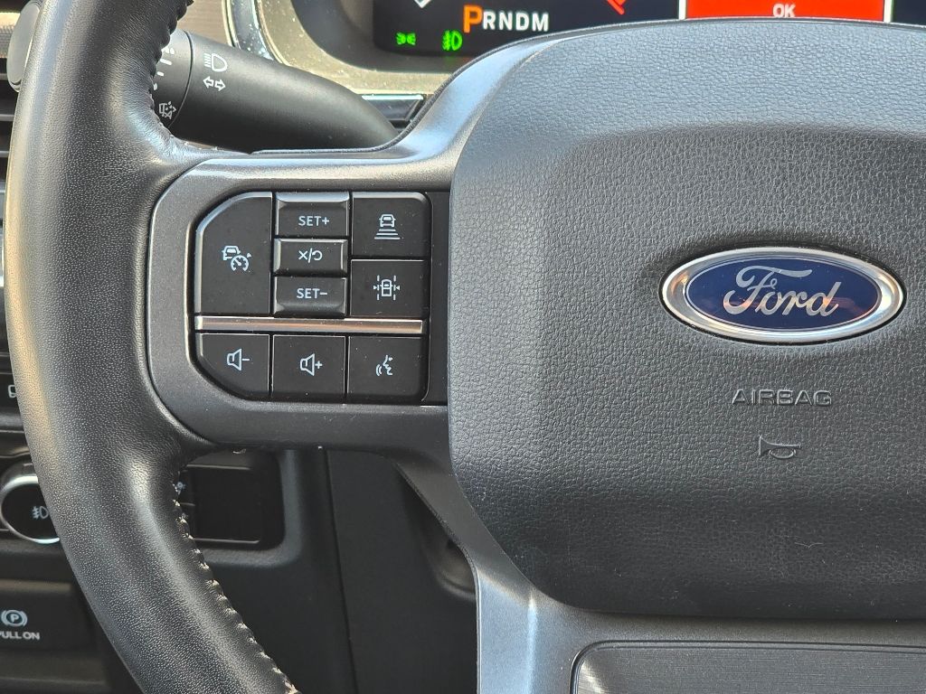 2023 Ford F-150 Lariat photo 18